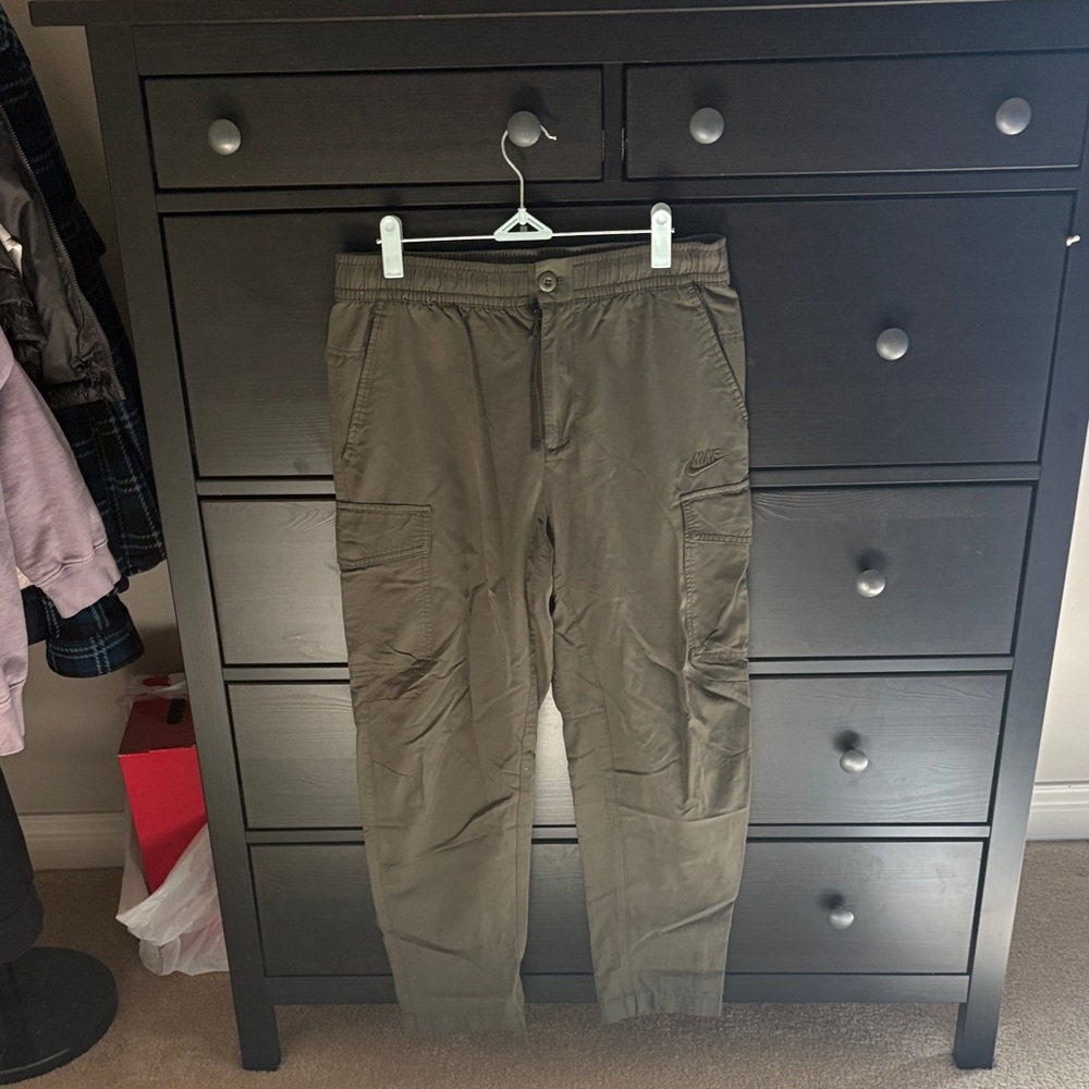 Nike Men's Khaki Cargo Pants